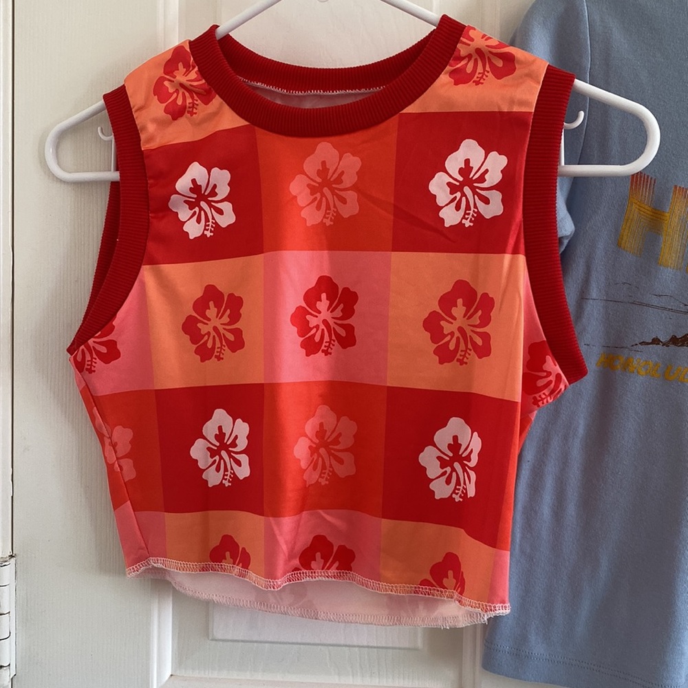 hibiscus tank top